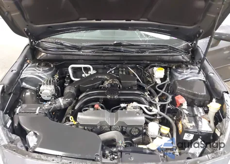 2018 Subaru Outback 2.5I Premium z USA, uszkodzony, nr VIN 4S4BSACC7J3345200